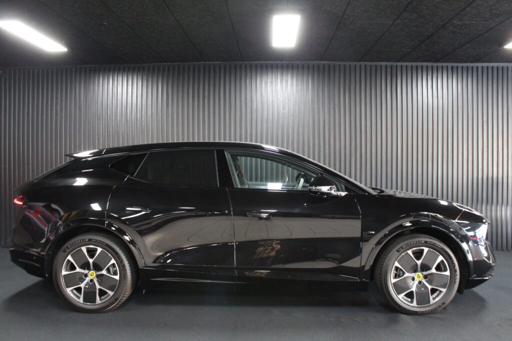 Lotus Eletre 