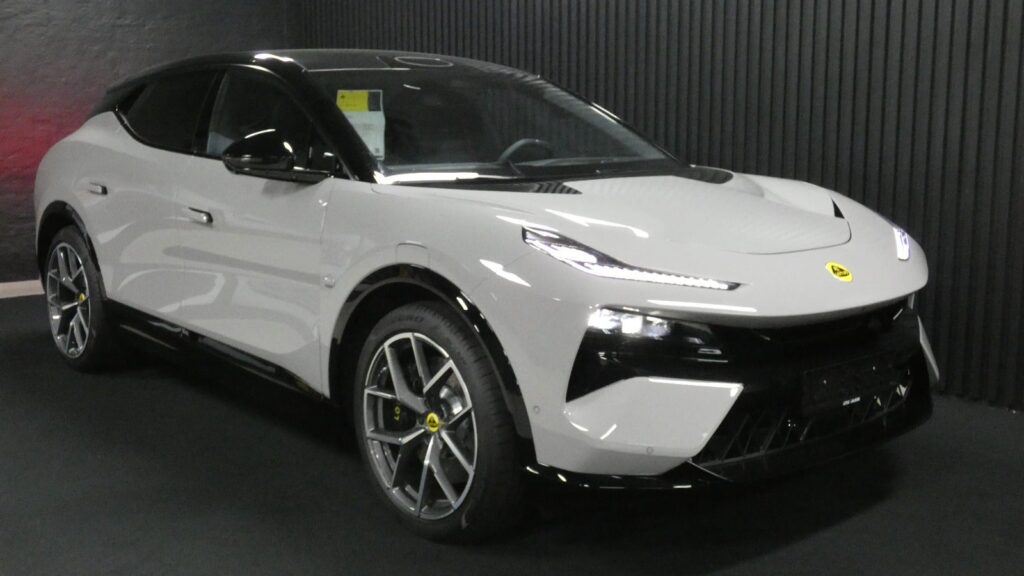 Lotus Eletre 