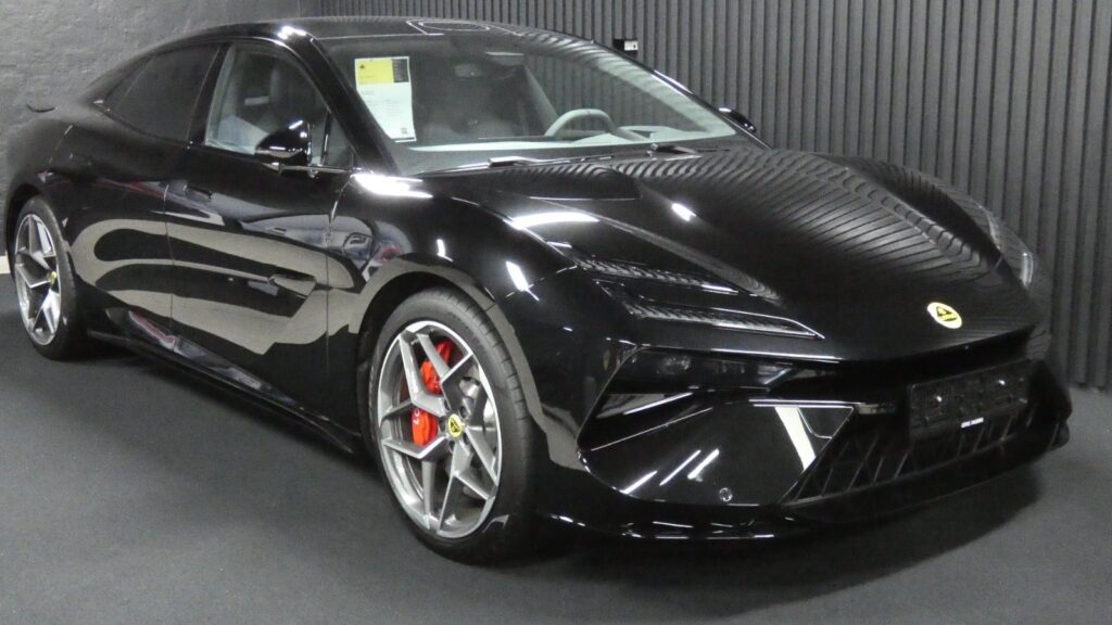Lotus Emeya S