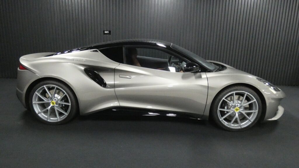 Lotus Emira V6 aut.