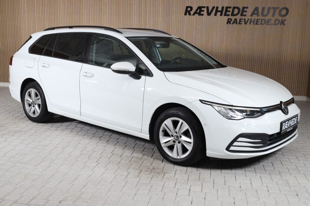 VW Golf VIII eTSi 130 Life Variant DSG
