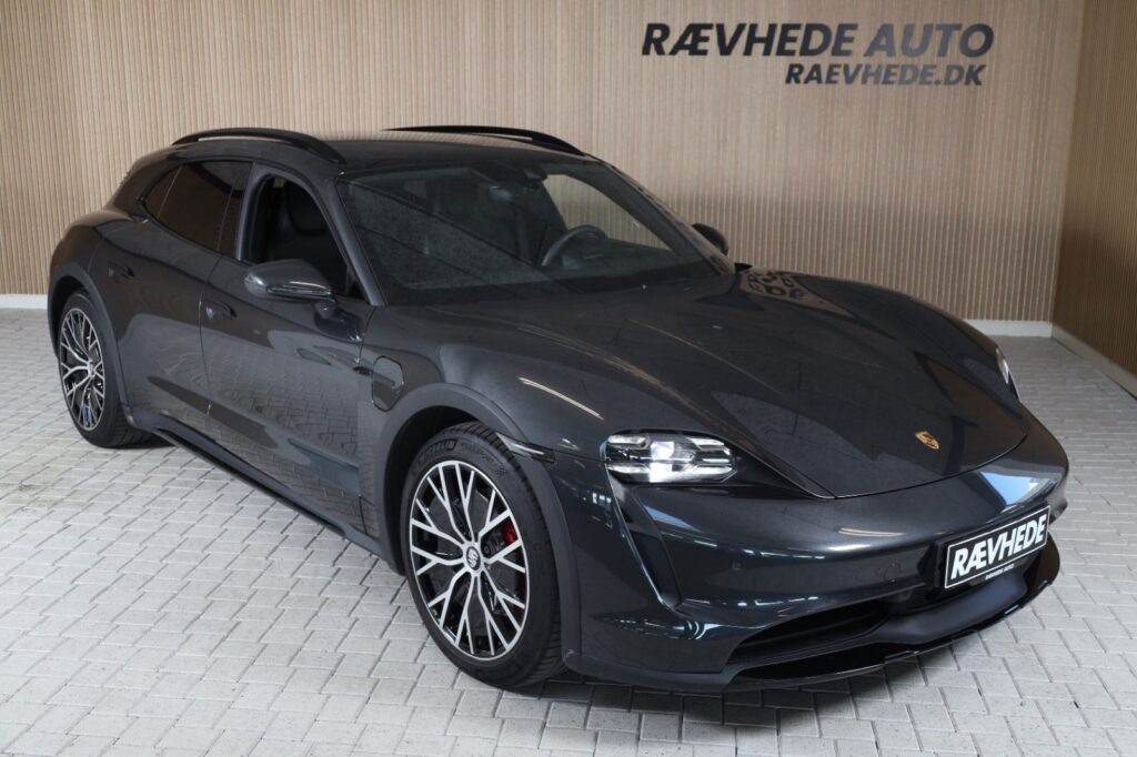 Porsche Taycan 4S Performance+ Cross Turismo