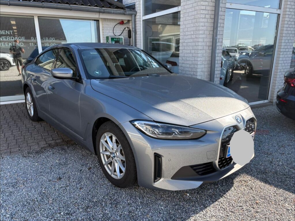 BMW i4 eDrive40